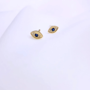 Little blue eyes stud earrings